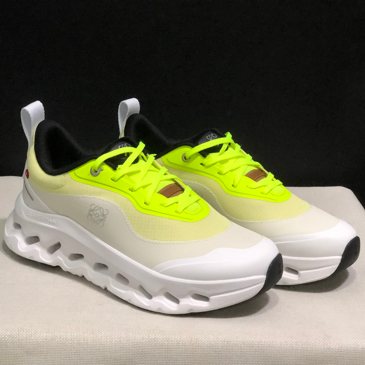 On Cloud × Loewe — Cloudtilt Jaune