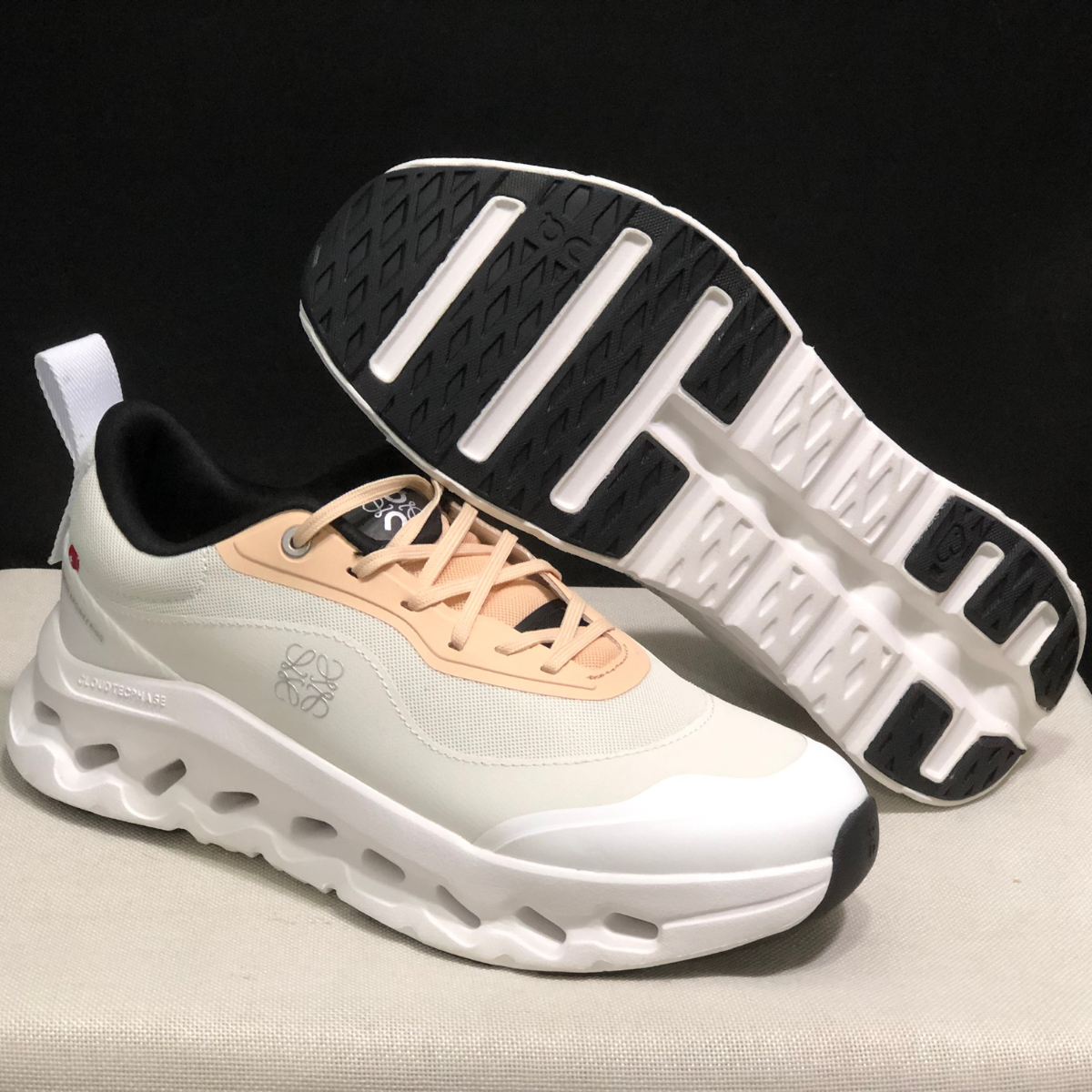 On Cloud × Loewe — Cloudtilt Beige